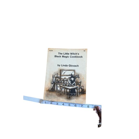 The Little Witchs Black Magic Cookbook By Linda Glovach Vintage Soft Cover - Picture 6 of 9